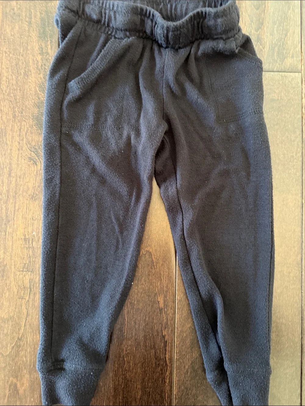 Cat & Jack White T shirt and Black Kids Jogger Pants - 2T